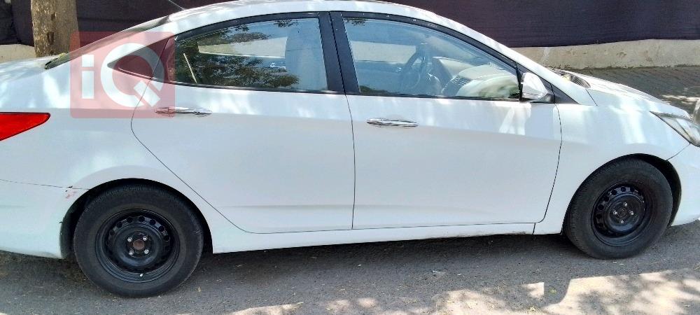 هیوندای ئەکسنت